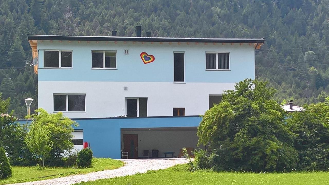 Apartment Im Haus Mit Herz Nassereith Exterior foto